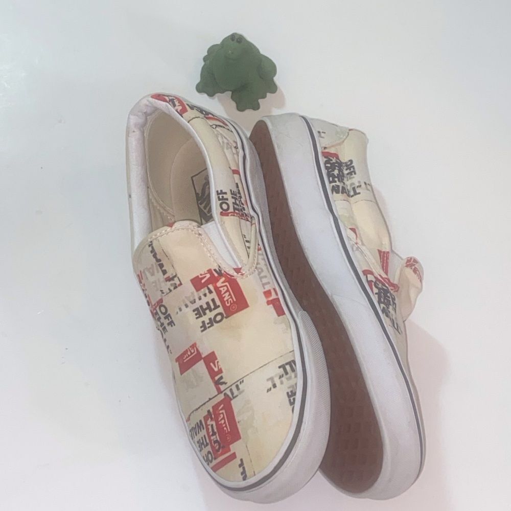 Vans Off The Wall Package Tape Men’s Size 10US Slip-On Sneakers - Red and Cream